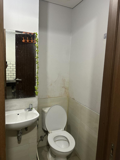 Bathroom, Bekasi Apartments, Bekasi