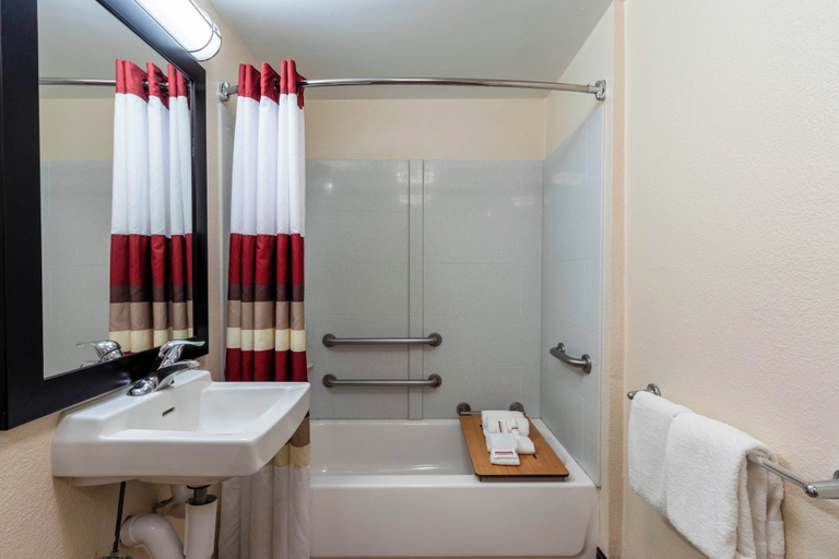 Bathroom 4, Red Roof Inn PLUS+ El Paso East, El Paso