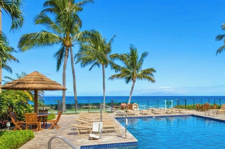 Pool 5, 3 Villas, Oceanfront, 3 Bedrooms, Sleeps 10, Maui