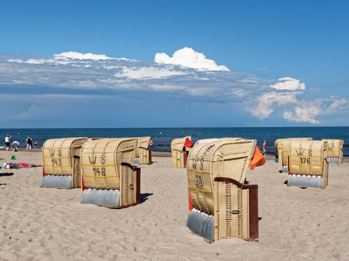 Beach 3, Holiday Apartment With 2 Bedrooms, Ostholstein