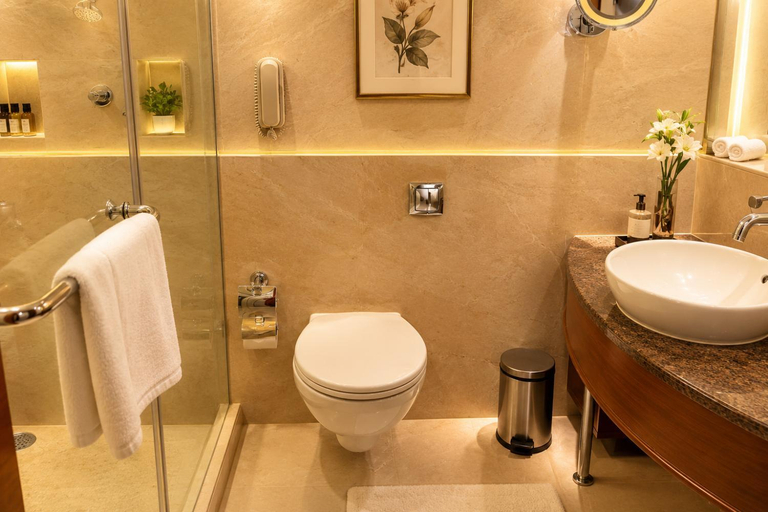 Bathroom 5, Hotel Corporate Sky Nest Suites Near Delhi IGI Airport, Delhi