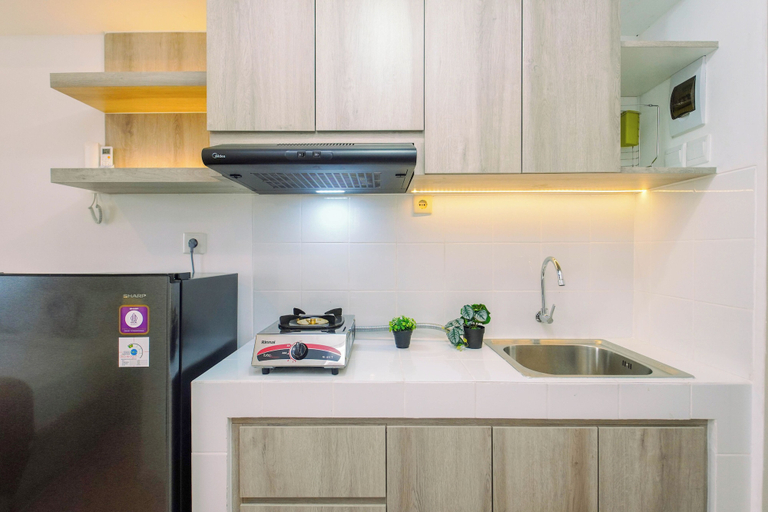 Private kitchen 2, Classic Serene Studio Room At Apartment Tokyo Riverside Pik 2, Tangerang