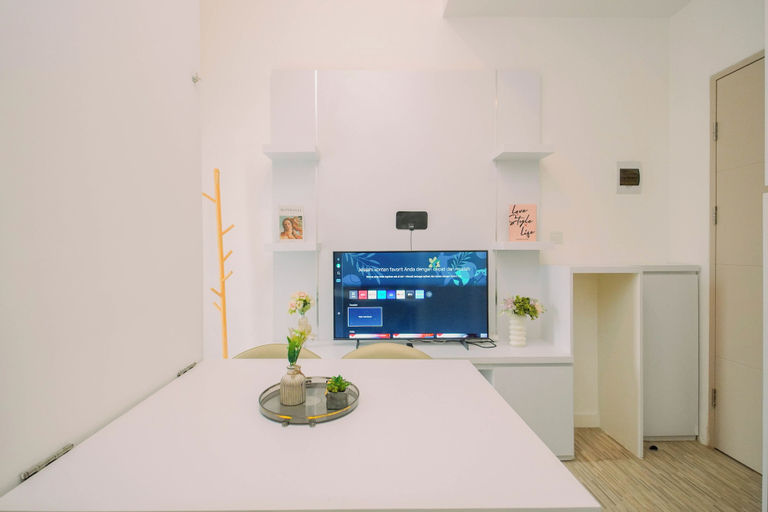 Primary image, Warm Minimalist 2Br At Apartment Tokyo Riverside Pik 2, Tangerang