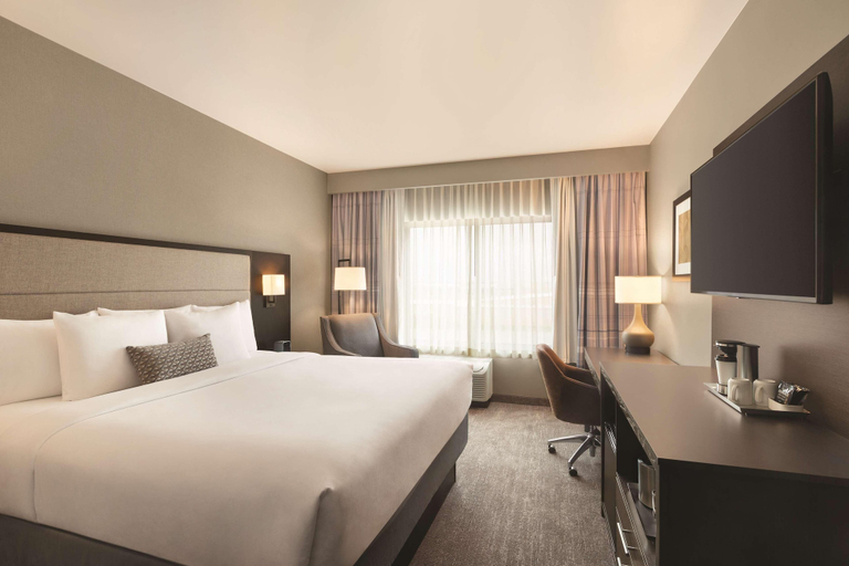 Bedroom 5, Radisson Hotel Oklahoma City Airport, Oklahoma