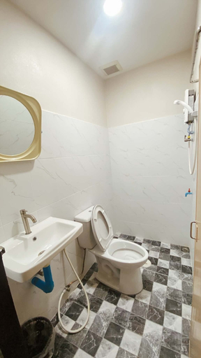 Bathroom 4, Ploynam Homestay, Amphawa