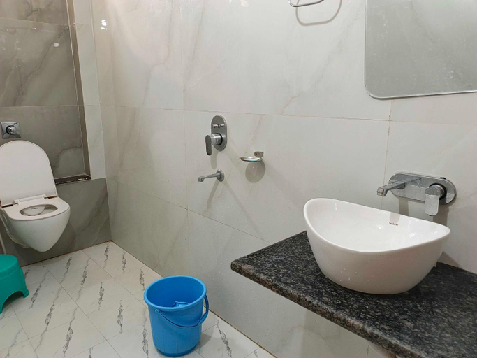 Bathroom 3, Hotel O Bluemoon Ekdill, Etawah