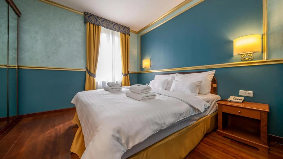 Bedroom 3, Kinsky Fountain, Praha 6