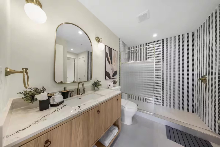 Bathroom, Vibrant Wynwood Condo & Resort, Miami-Dade