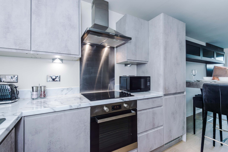 Room 5, Riverside 2bed 2 Bath Leeds Fast Wifi, Leeds