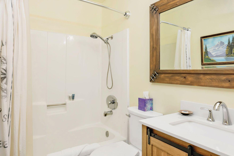 Bathroom 3, Happy Bear #2053, San Bernardino