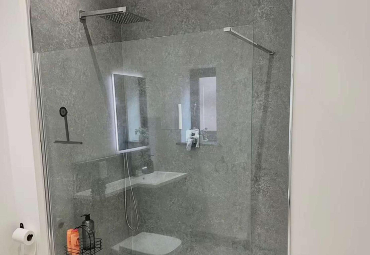 Bathroom 3, New Cosy Retreat in Matlock Bath, Derbyshire