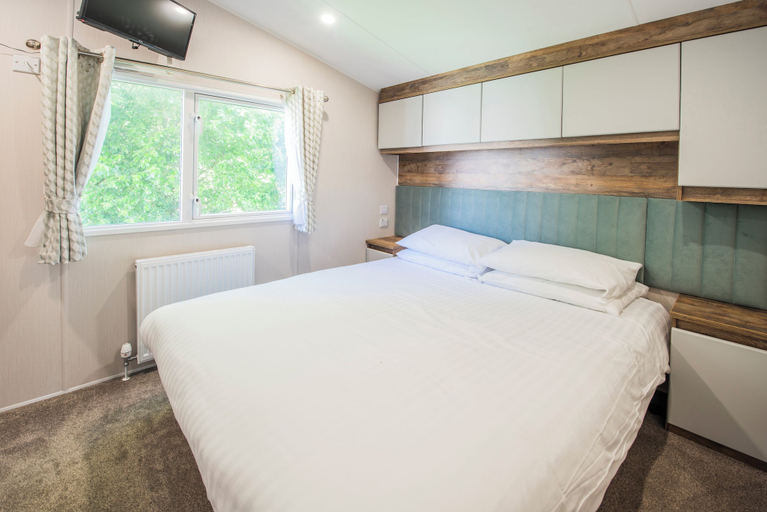 Bedroom 3, Killigarth Manor Holiday Park, Cornwall