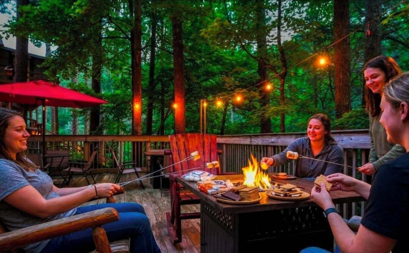 Food & Drinks, The Cascades Inn, Rabun