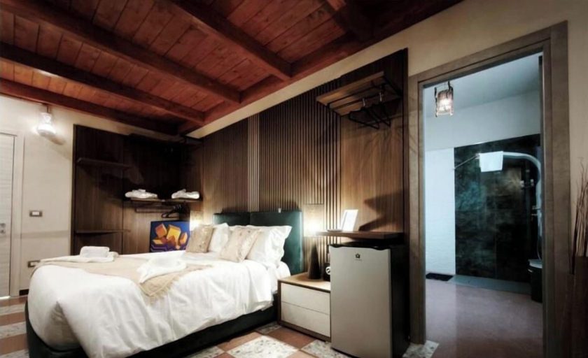 Room 2, Hotel Villa Nunziante, Salerno