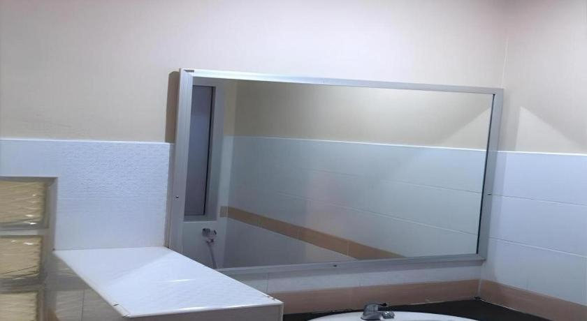 Bathroom 3, PB Resort Hat Yai, Hat Yai