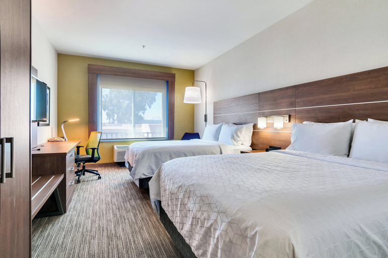 Bedroom 3, Holiday Inn Express & Suites BANNING by IHG, Riverside