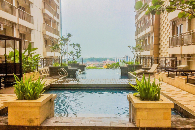 Pool, Comfort Studio At Apartment Annora Living, Tangerang