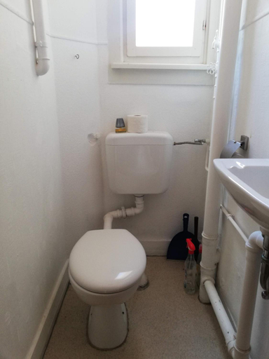 Bathroom, 3 Bed Flat - Sleeps 6 - Pets - Parking - Wifi, Schwarzwald-Baar-Kreis