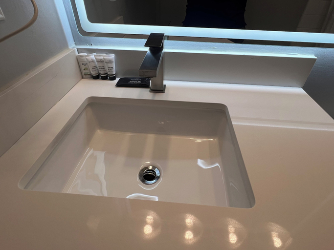 Bathroom 4, Baymont by Wyndham Milesburg, Centre