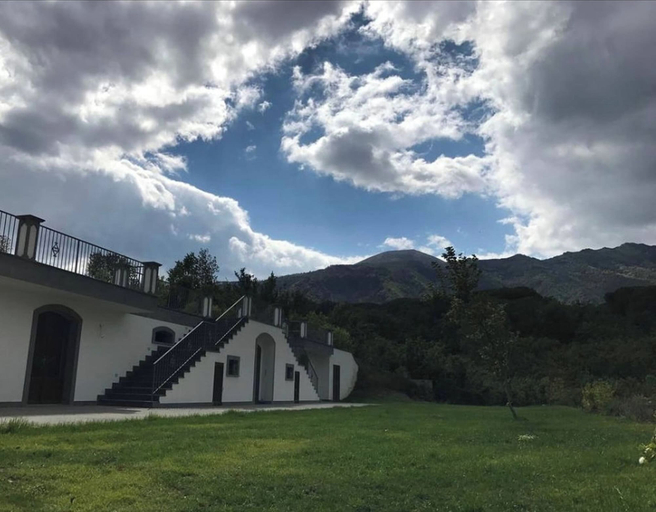 Exterior 4, La Tenuta il Castagno, Napoli