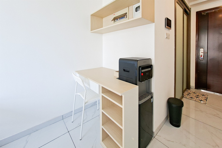 Interior 2, Modern And Cozy Studio At Sky House Alam Sutera Apartment, Tangerang