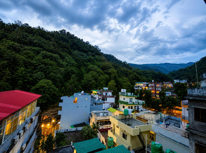 Others 4, Hotel Aman, Garhwal