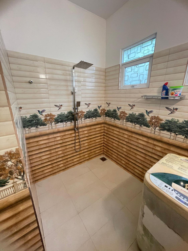 Bathroom 3, Nature Villa, Akmeemana