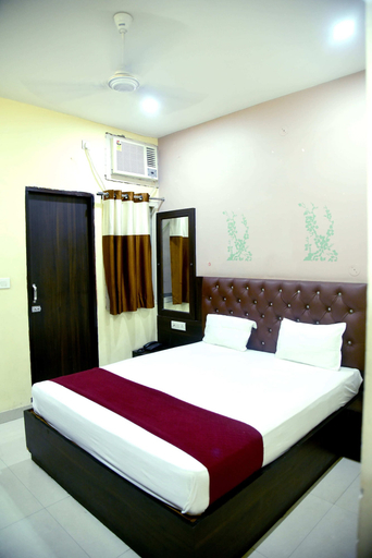 Room 4, MVD Stay by Apex Hospitality, Lucknow
