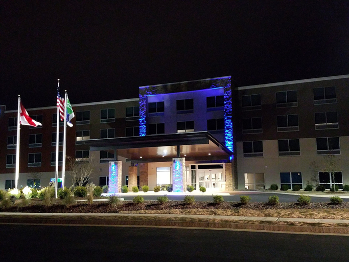Exterior & Views 2, Holiday Inn Express & Suites DECATUR by IHG, Morgan