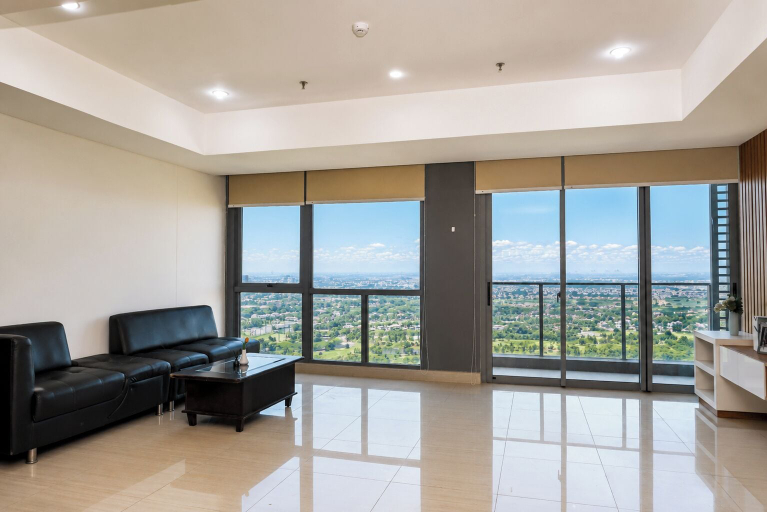 Primary image, Spacious And Bright 3Br At Apartment Hillcrest House, Tangerang