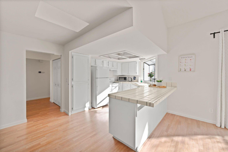 Others 4, Delightful 4BR Home Nr Downtown Reno w Fireplace, Washoe