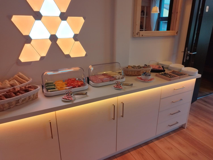 Food & Drinks 4, Hotel Zabcice, Brno-Venkov