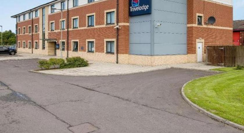Exterior & Views 5, Travelodge Glenrothes, Fife