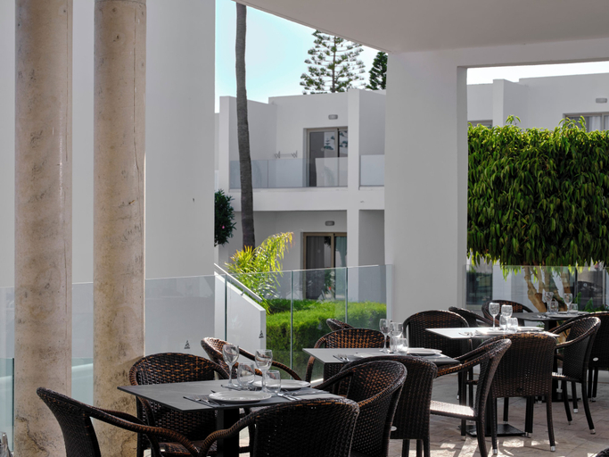 Outdoor dining 4, Panthea Resort