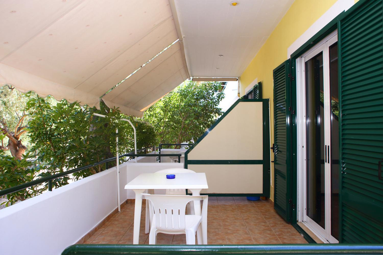 Others 5, Sofia & Soul Studios, Ionian Islands