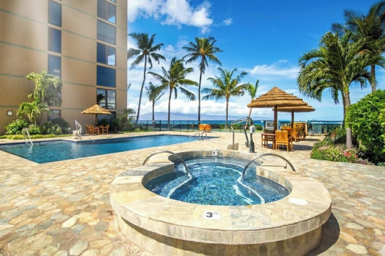 Bathroom 3, 3 Villas, Oceanfront, 3 Bedrooms, Sleeps 10, Maui