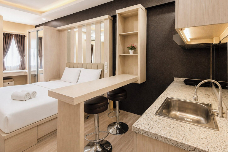 Private kitchen 4, Great Deal Studio At Apartment Candiland, Semarang