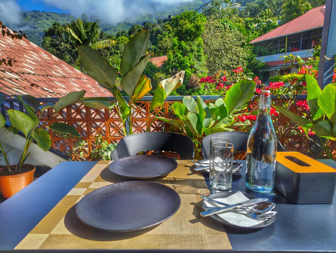 Food & Drinks 5, Bougainvillea Homestay Munnar, Idukki