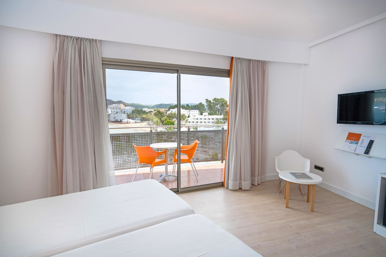 Bedroom 3, Hotel THB Ocean Beach - Adults Only, Baleares