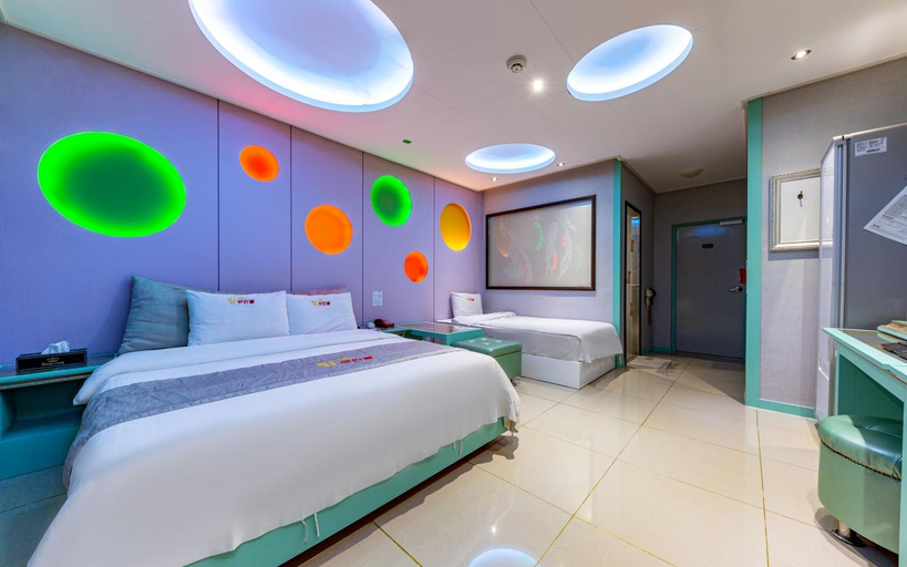 Bedroom 3, Muan Namak King Self check-in Motel, Muan