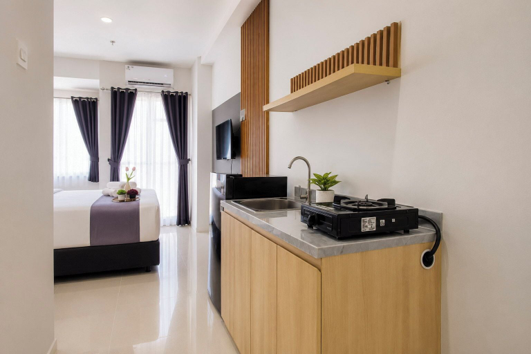 Interior 5, Modern And Convenient Studio At Apartment Kyo Society, Surabaya