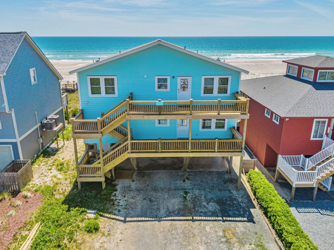 Exterior & Views 2, Walking on Sunshine by Topsail Realty, Pender