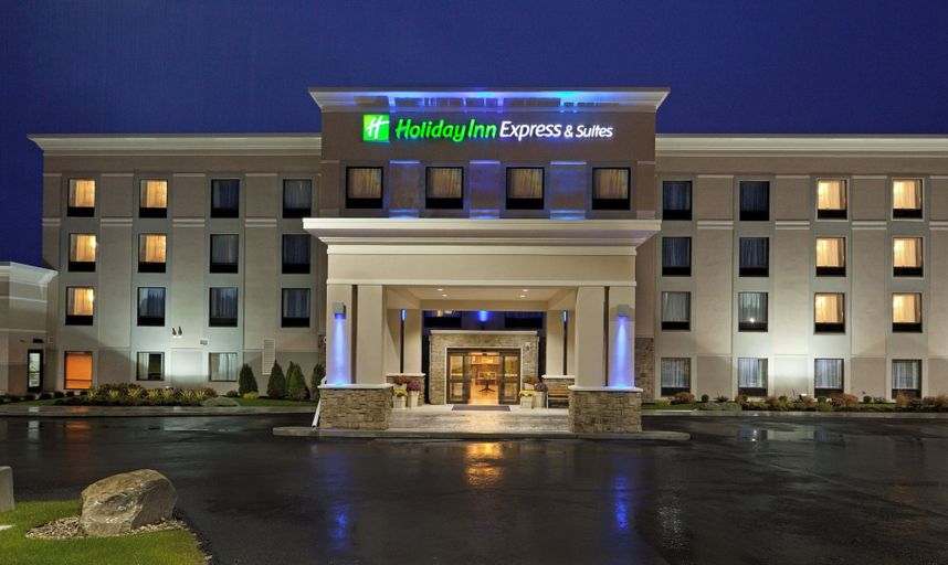 Exterior & Views 5, Holiday Inn Express & Suites MALONE, Franklin