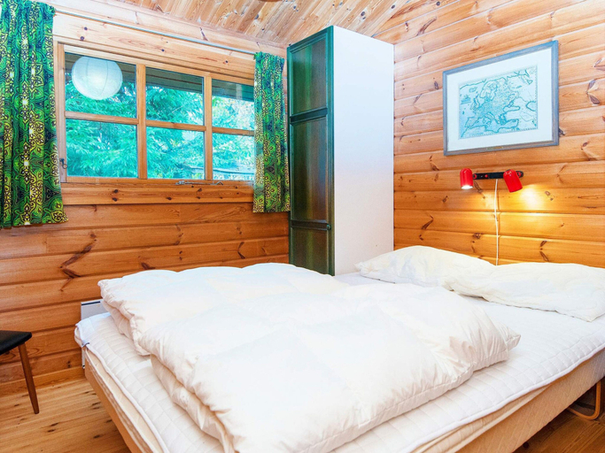Bedroom 2, 4 Person Holiday Home in Farvang, Silkeborg