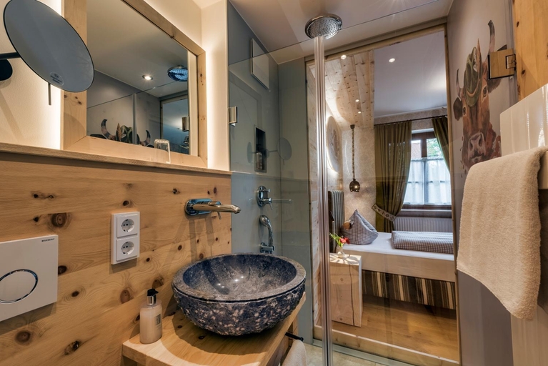 Bathroom 3, Hotel Schafflerwirt, München