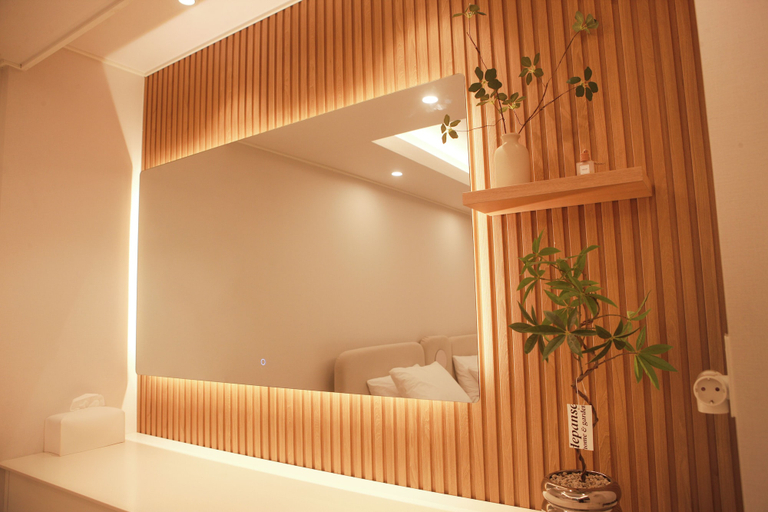 Miscellaneous 4, Olimstay Jamsil, Gandong