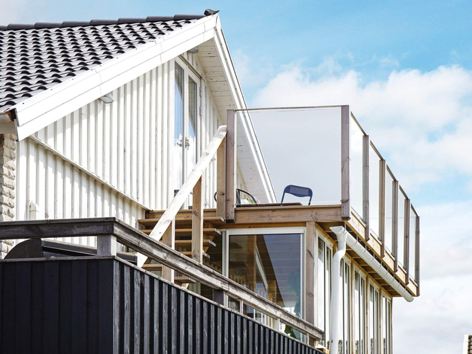 Others 2, 4 Person Holiday Home in Kungshamn, Sotenäs