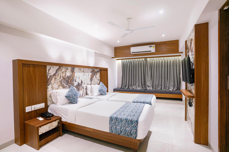 Bedroom 3, FabHotel Host Inn, Mumbai Suburban