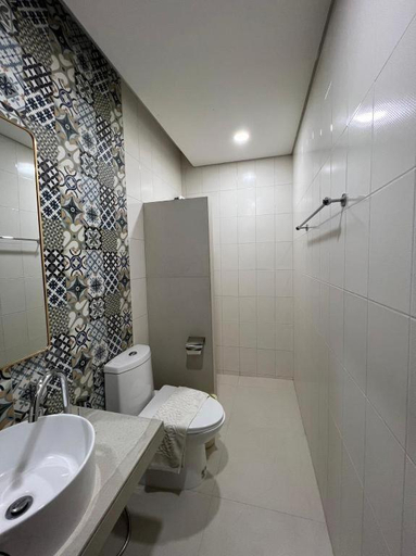 Bathroom 3, Doembang Villa, Doembang Nangbua
