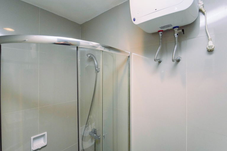 Bathroom 5, Homey 1BR at Tree Park City BSD Apartment, South Tangerang